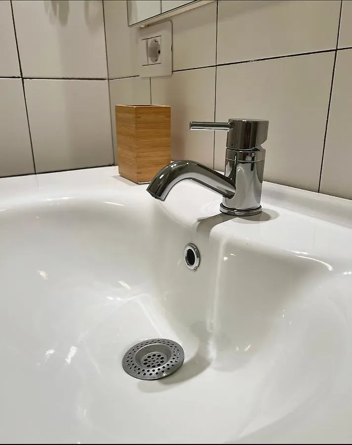 Apartment Dea Flora Home B&B Rome Italy