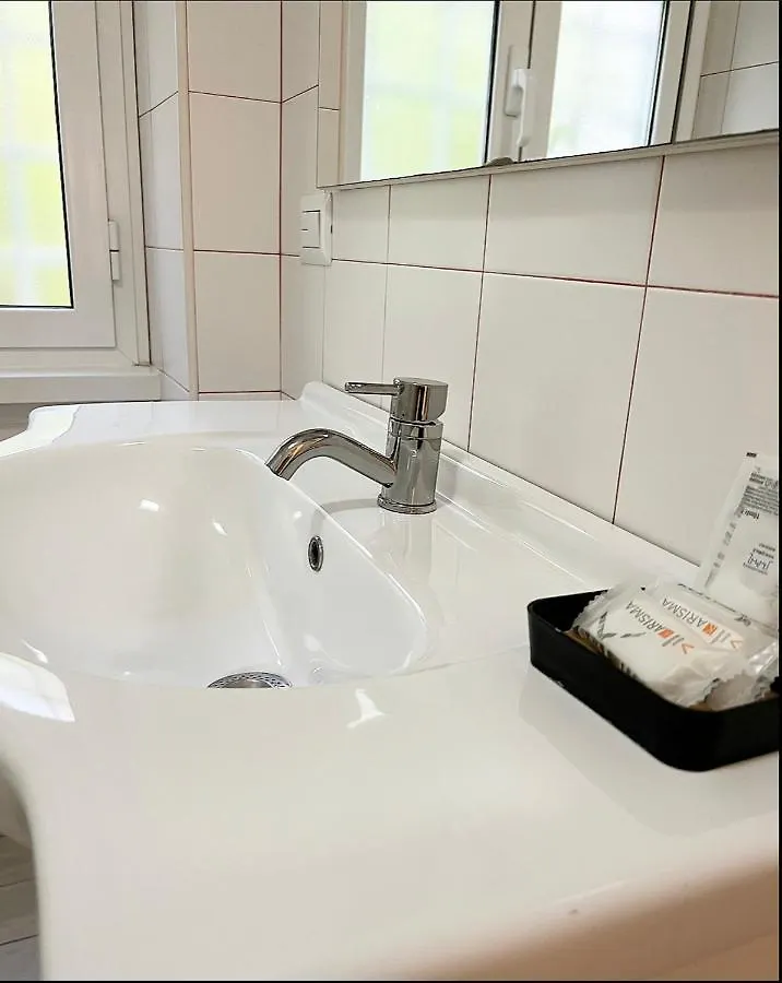 Dea Flora Home B&B Rome 0*,