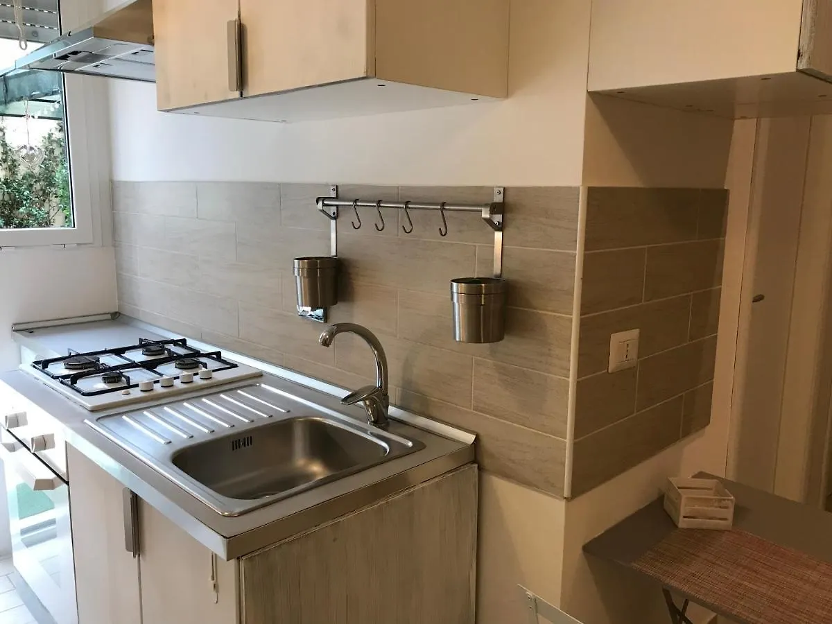 Apartment Dea Flora Home B&B Rome