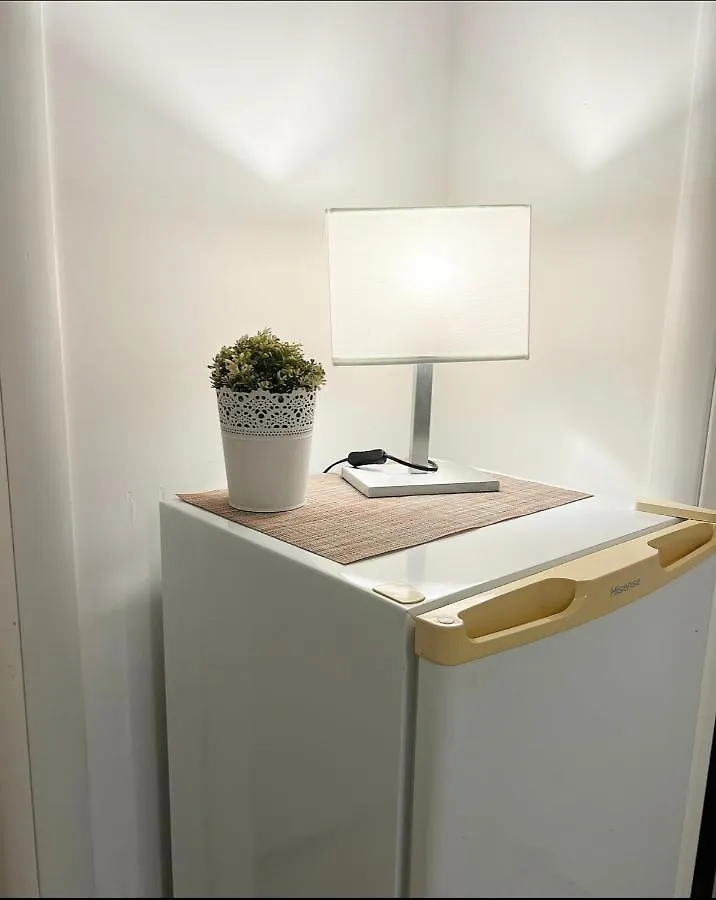 Dea Flora Home B&B Rome 0*,  Italy